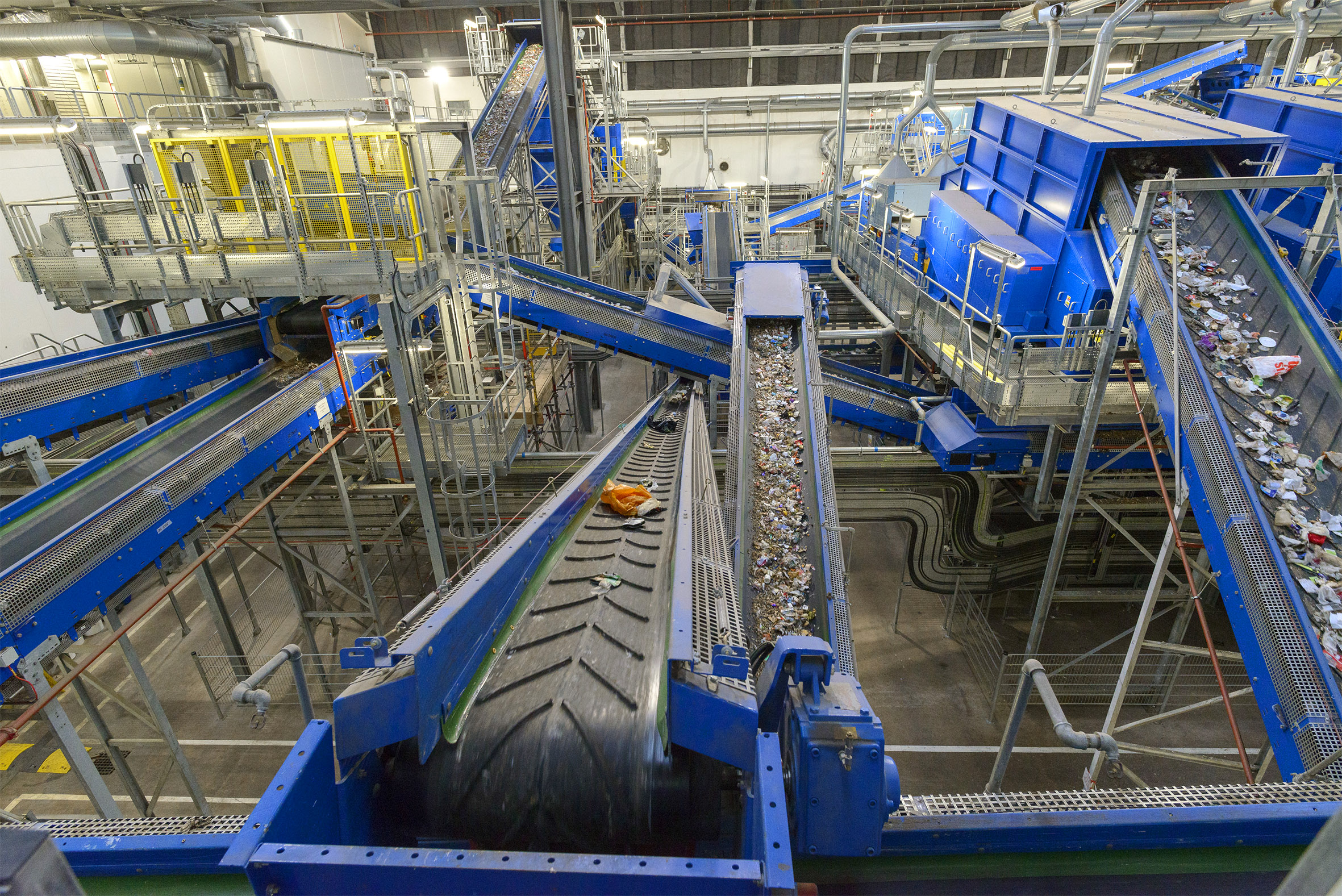 Choosing The Right Machinery & Equipment For Your Recycling Facility